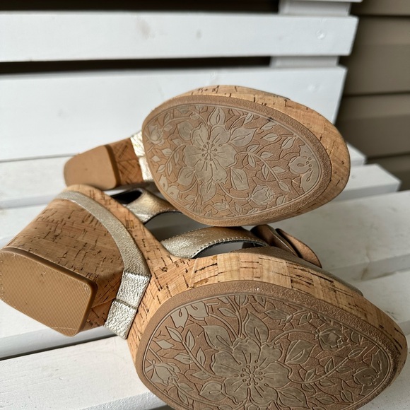 Sofft brand platform sandals size 9 - Picture 5 of 6